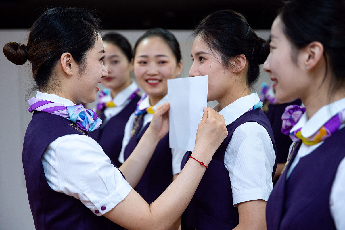 「航空就业」空姐哪种化妆品不能同时使用