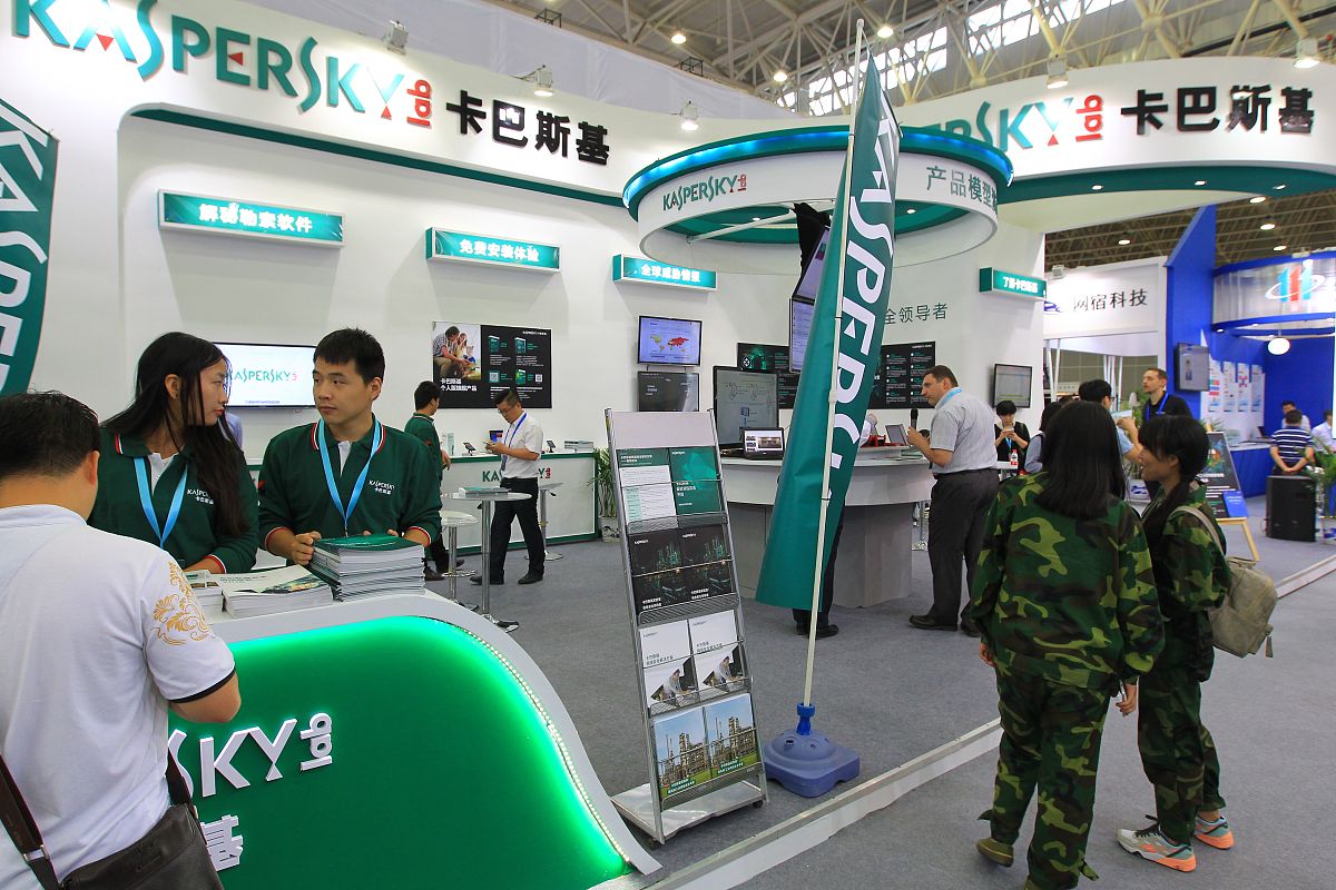 写一篇3000践行国家总体安全观做好航空安全工作的文章