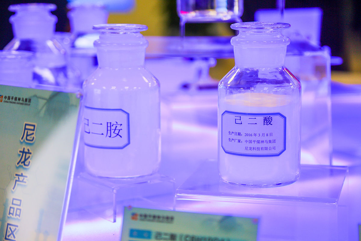 己二胺合成方法比较：己二酸还原法、己酮氨解法、氯丁酰胺氨解法