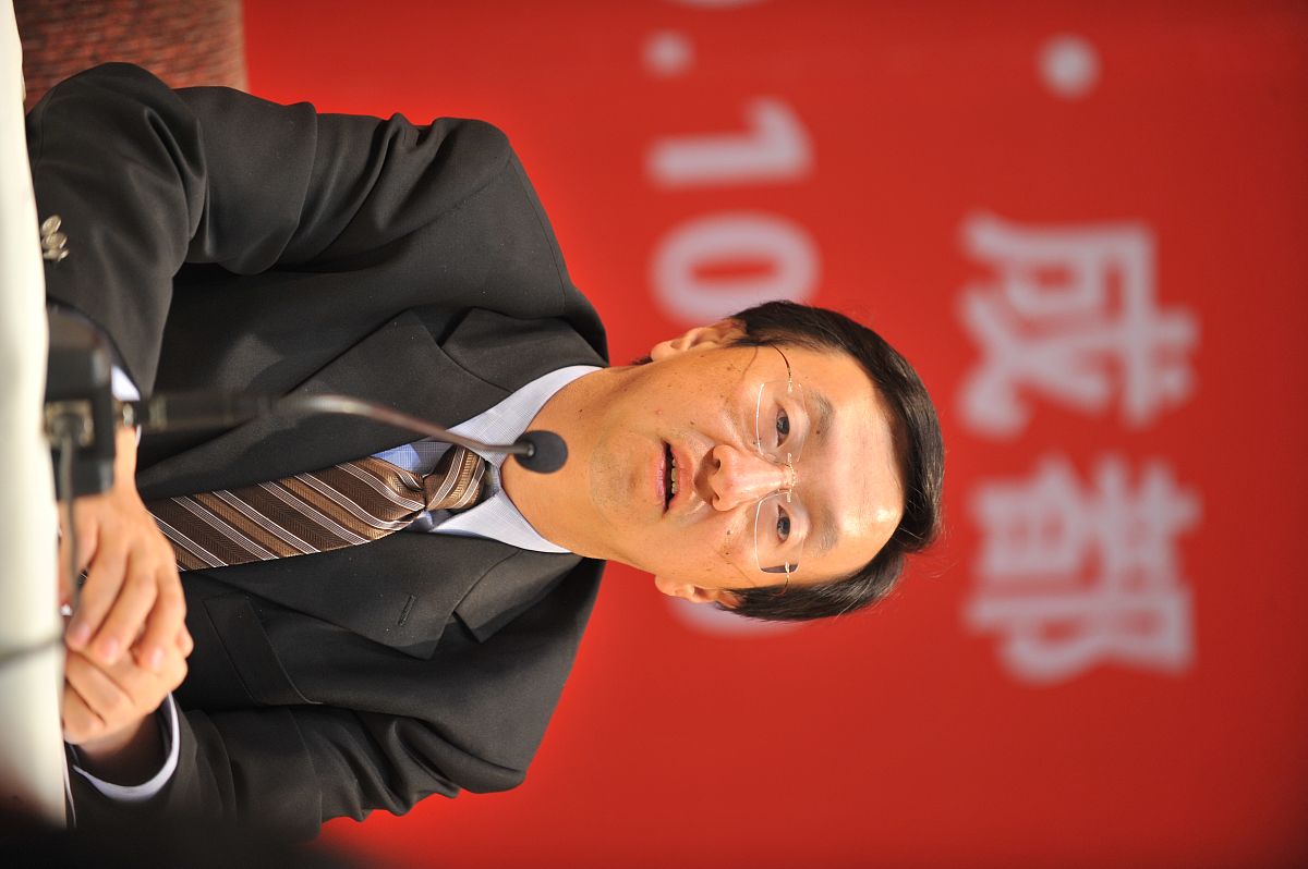 成都希望卫校-高级护理招生中专+大专