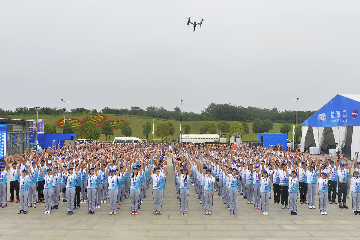 重庆开州区航空职业教育中心专业介绍：飞行器制造、维修、驾驶等