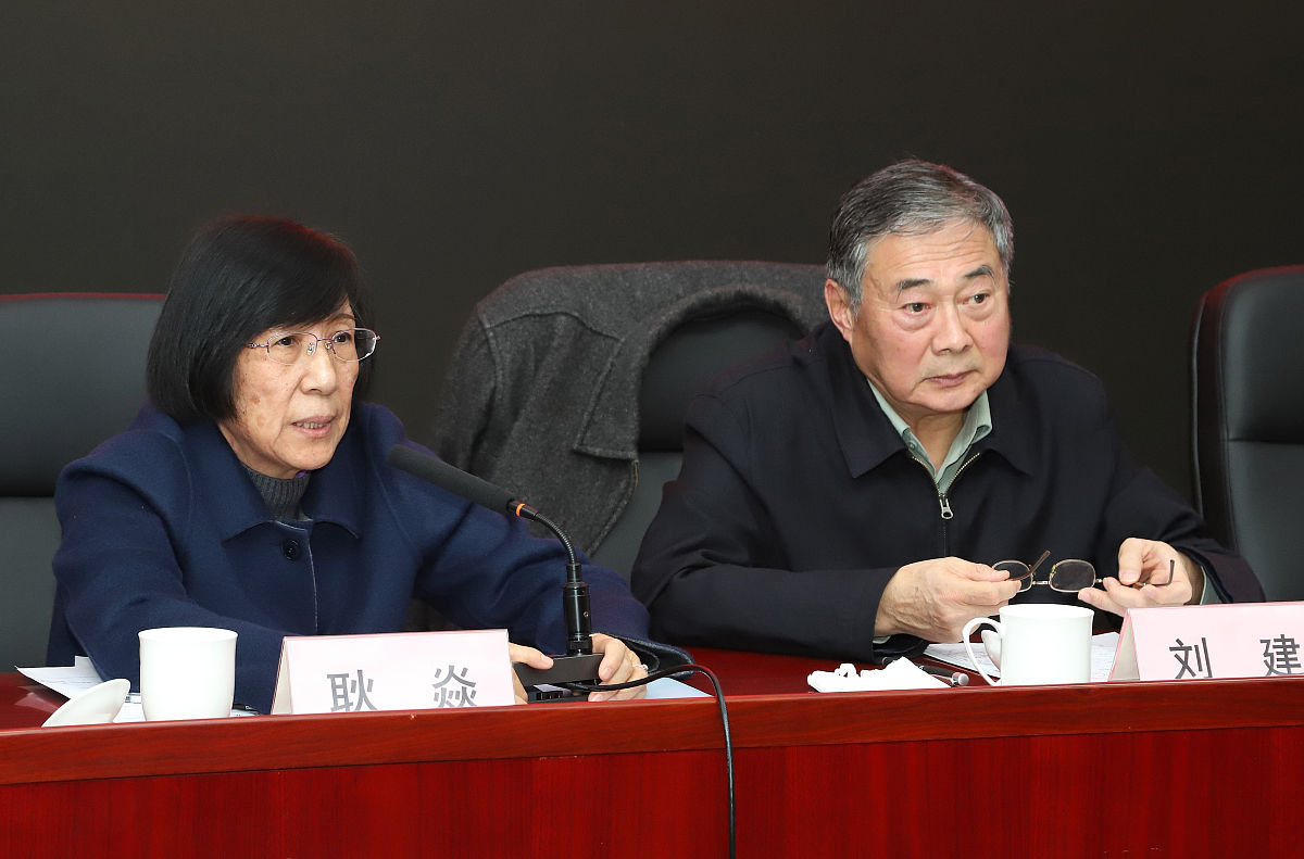 大学生座谈会发言稿：自我发展、思想觉悟、社会责任与未来规划