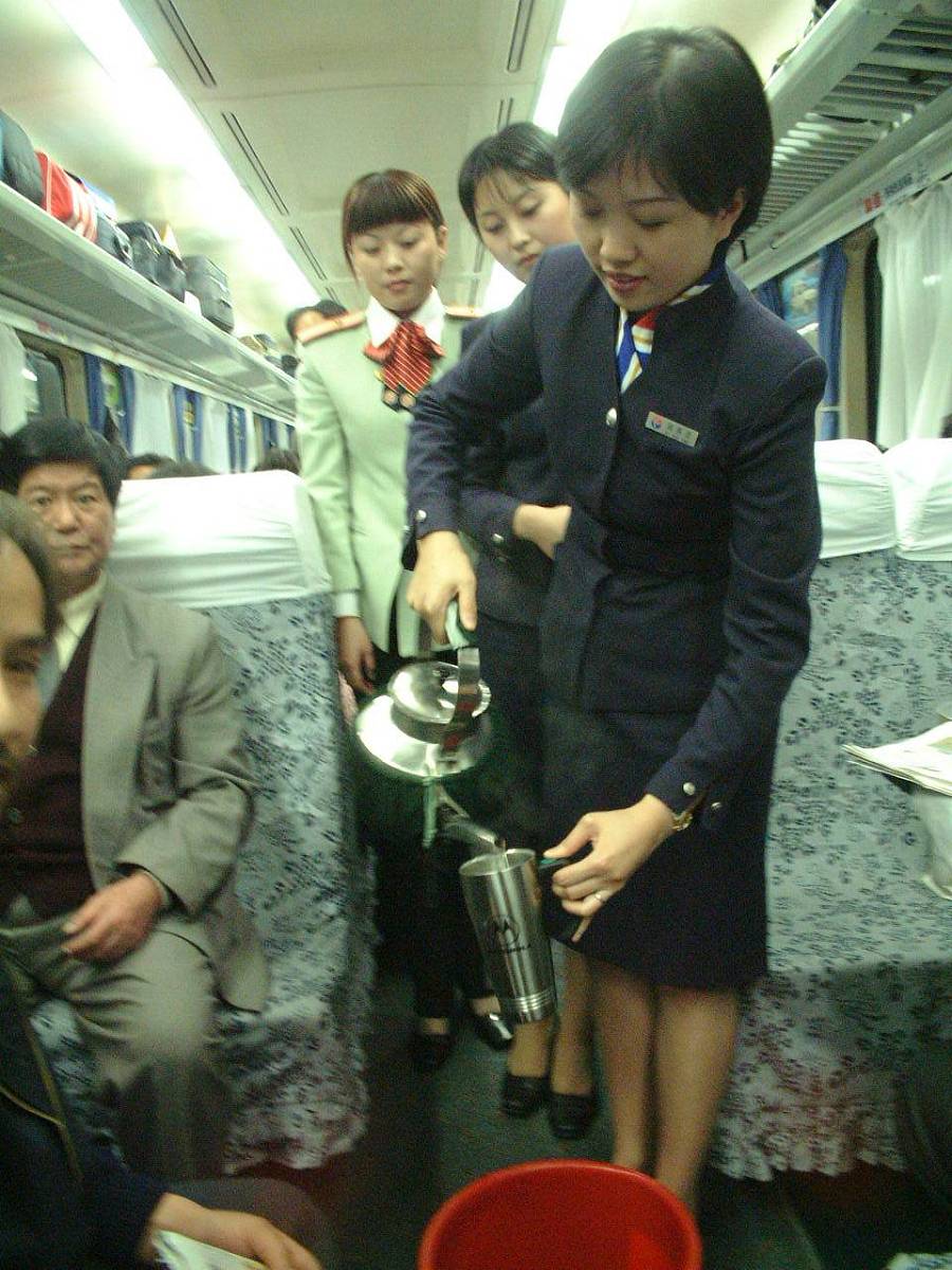 在贵阳就读高铁乘务好就业吗？