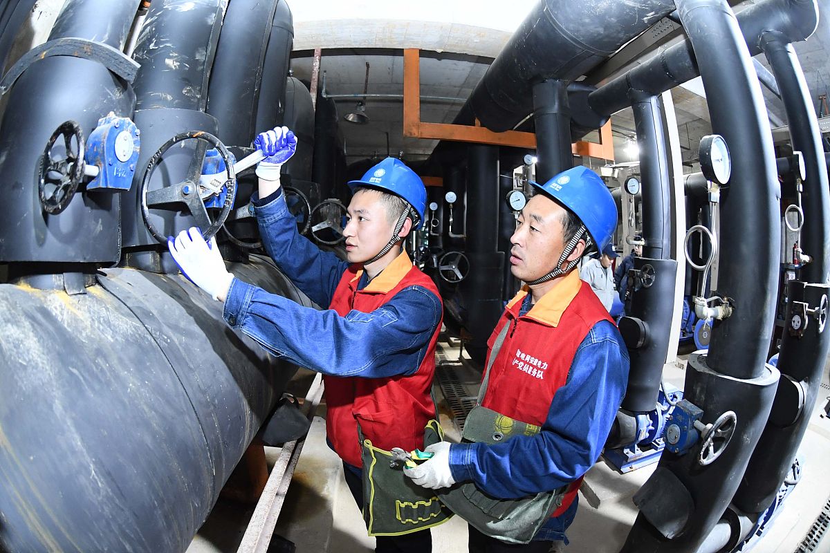 电气工程与智能控制专业学什么？- 必修课程深度解析