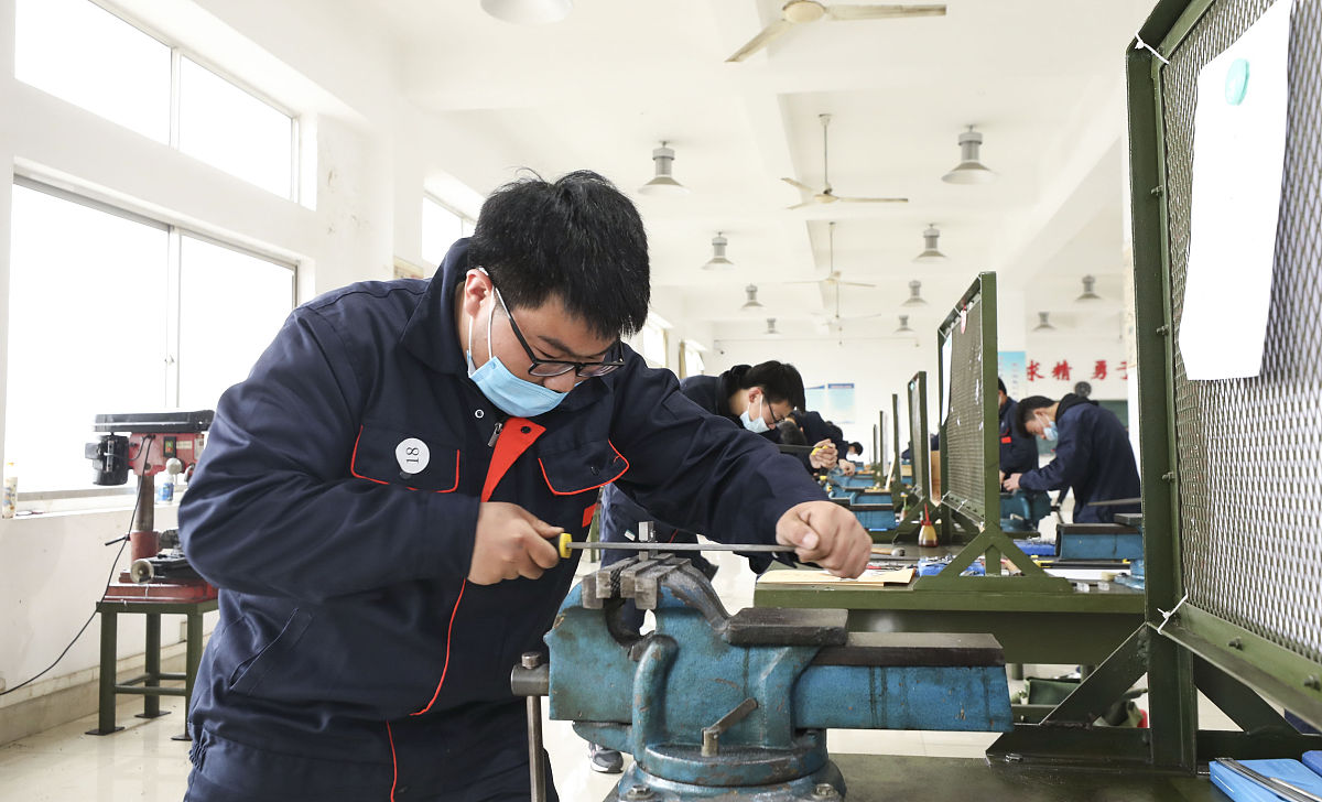 青岛城阳职业中等专业学校汽车运用与维修培养方向