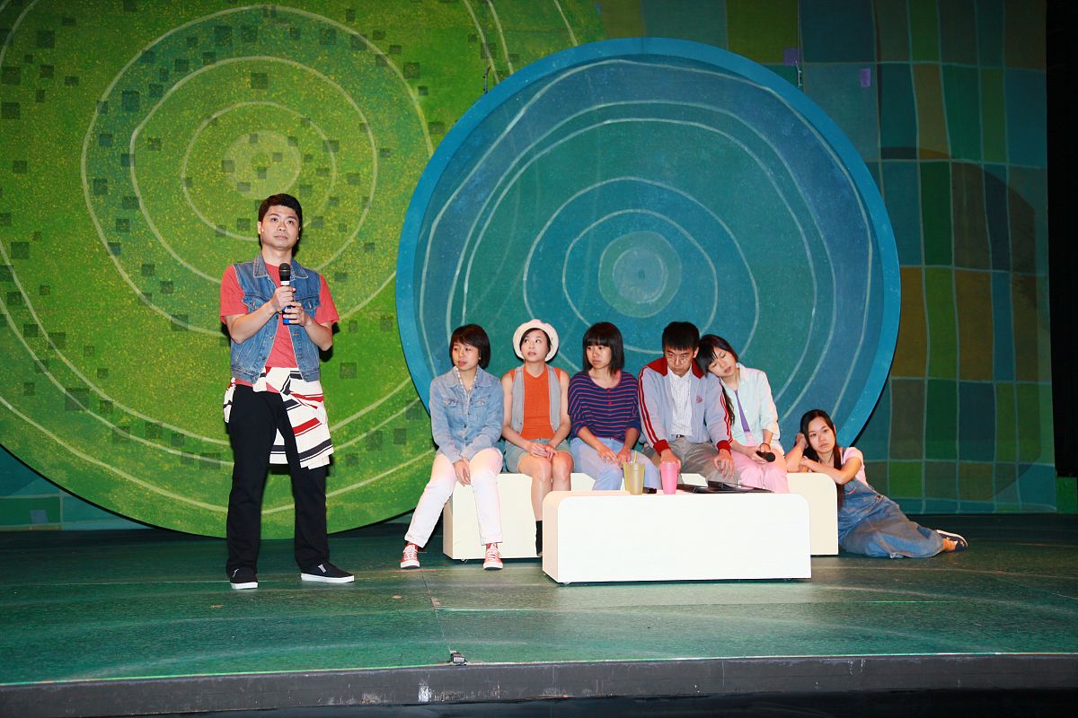 2009年7月1日,香港,《劲金歌曲》舞台剧彩排.谭国明   细苏+++_+++劲