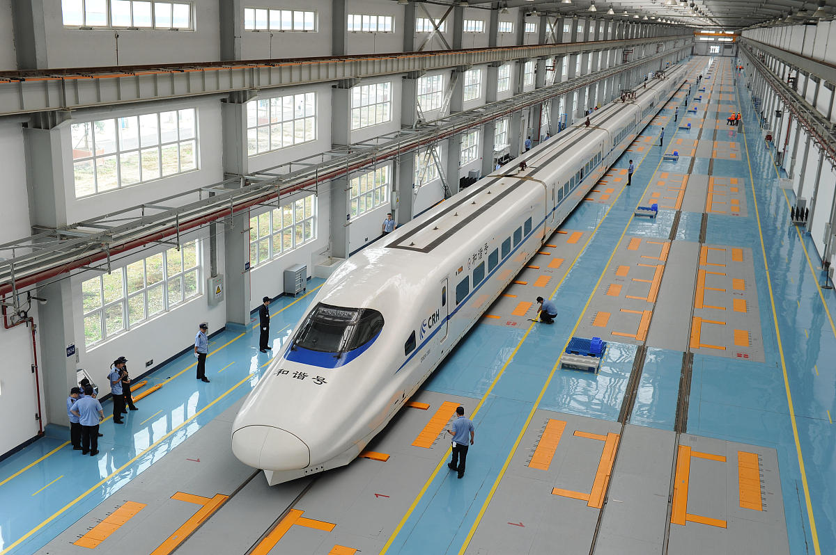 成都市铁路学校高铁轨道专业难吗？就业前景怎么样？