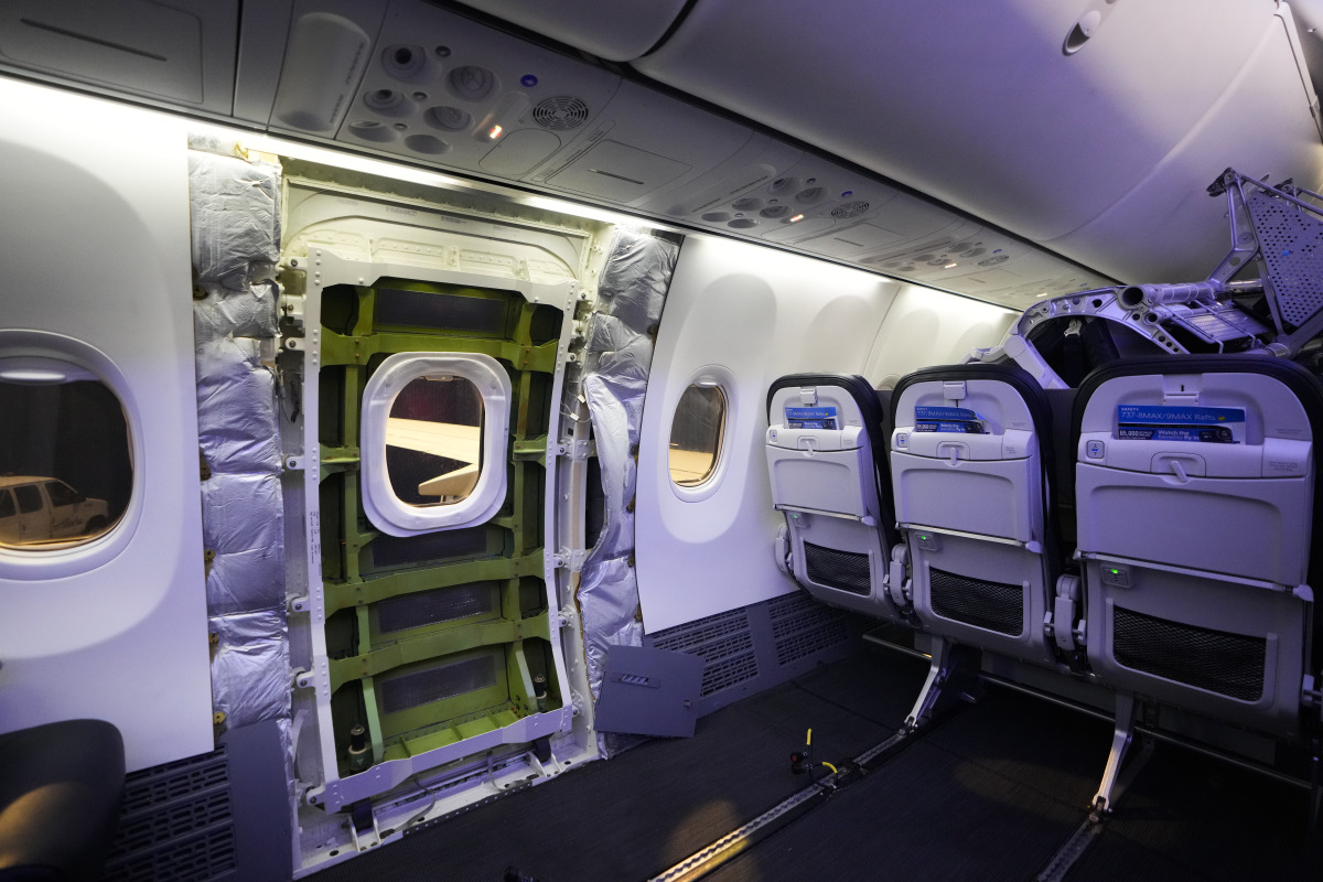 5 English Research Papers on Airline Cabin Service (1990s-2020s)