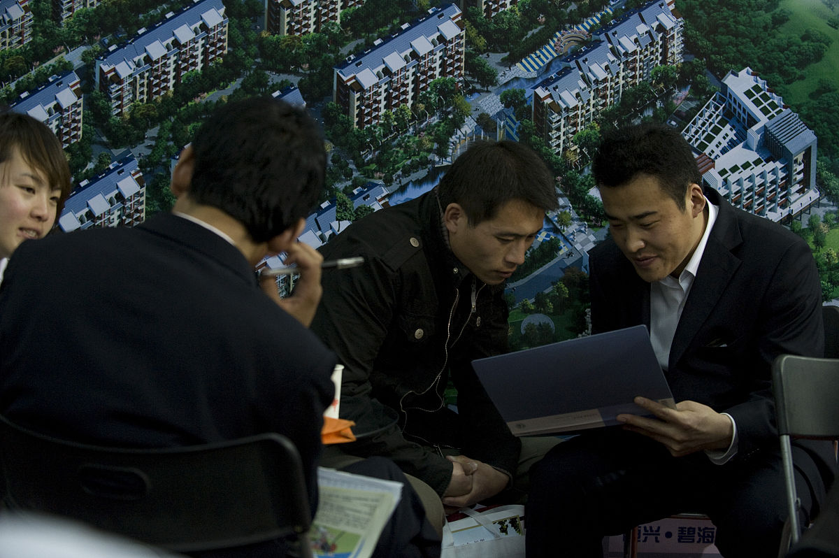 房产约客户看房话术：客户说要和家人商量如何应对