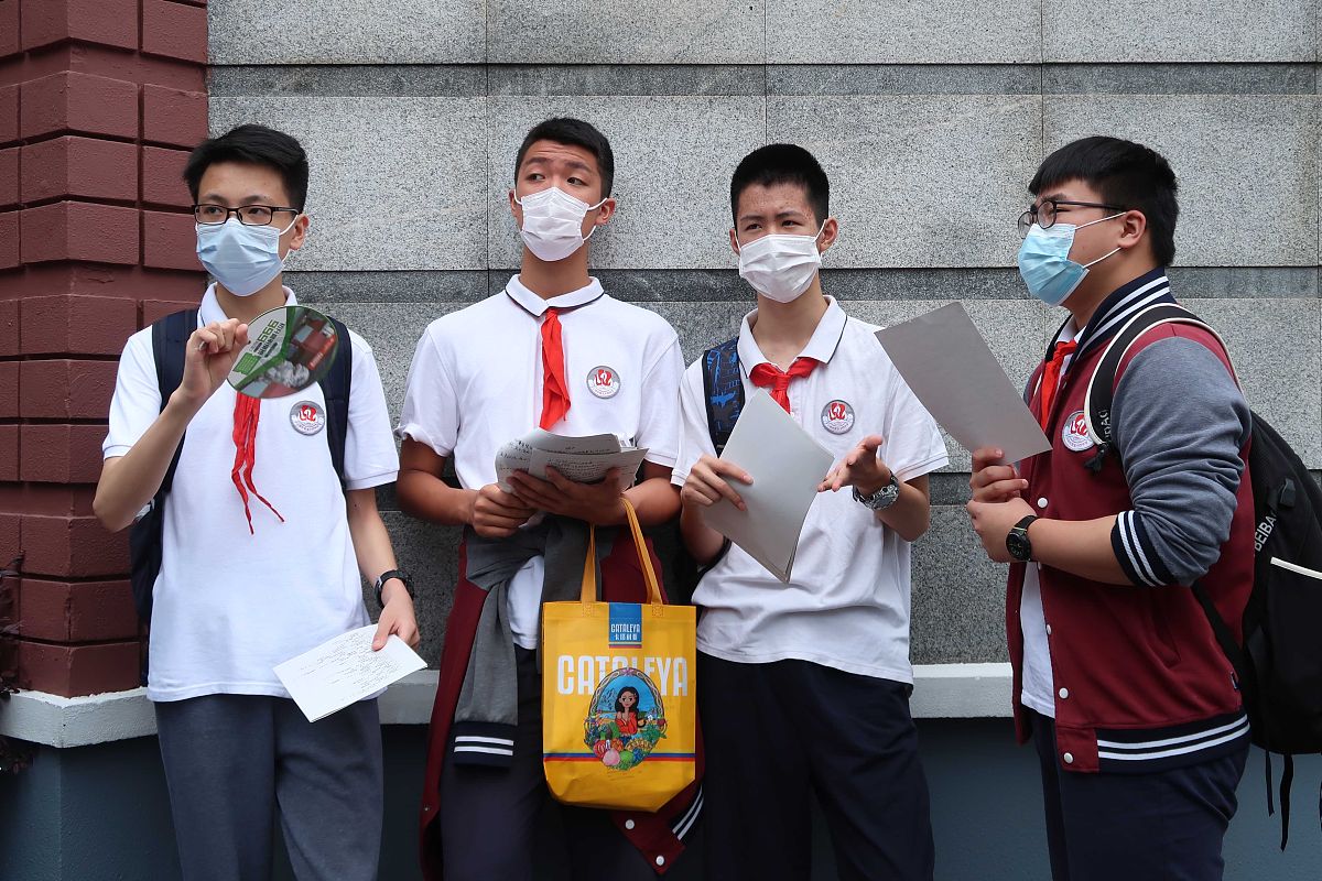 新冠疫情下大学生人格特质、社会支持与应激反应的关系 结论