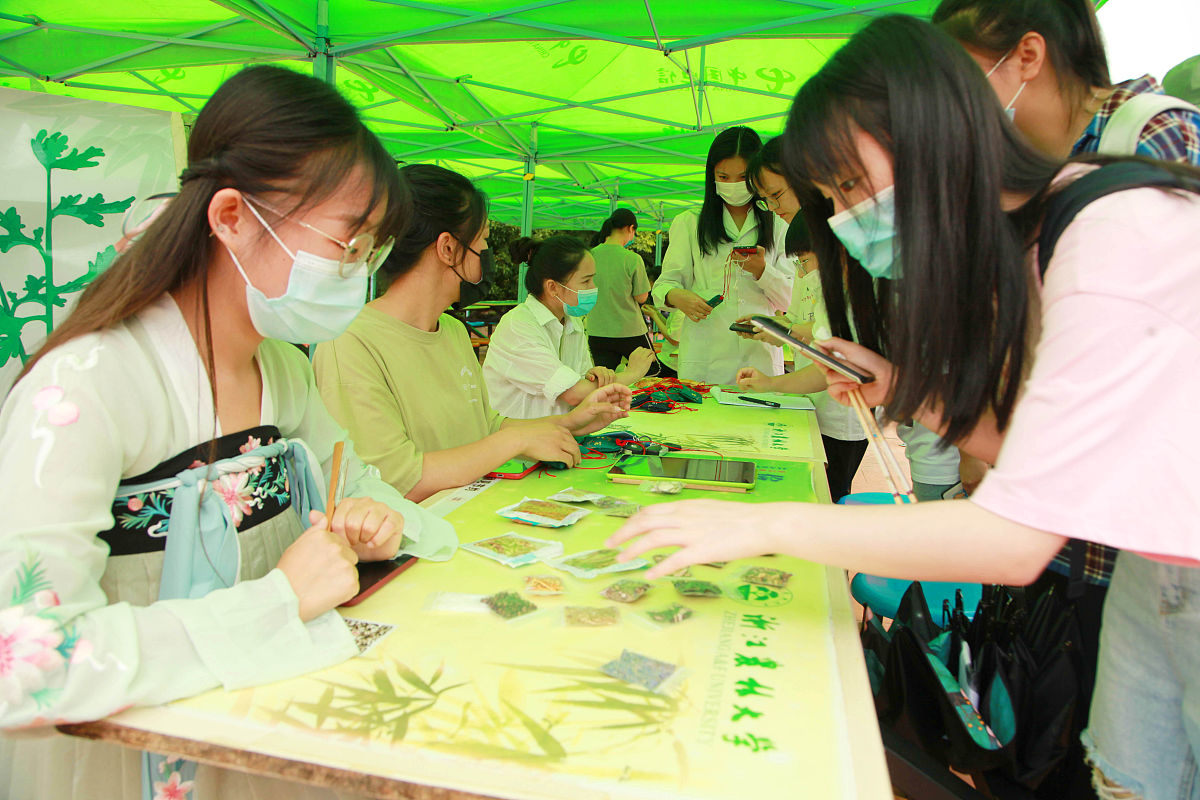 云南新型职业学院药学专业招生：培养医药行业实用人才