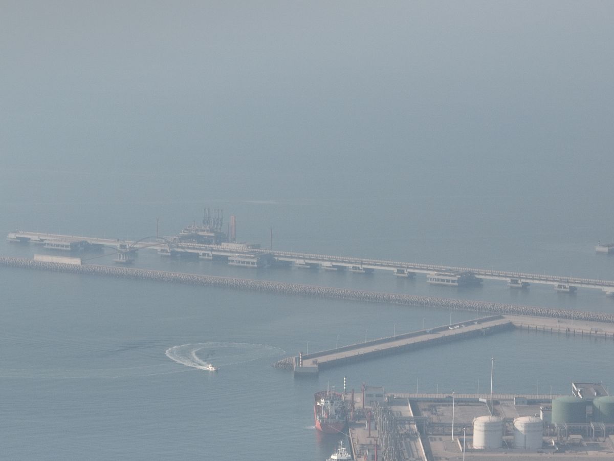 2021年12月29日,山东港口青岛港董家口港区北二突堤3-4#泊位(华能码头