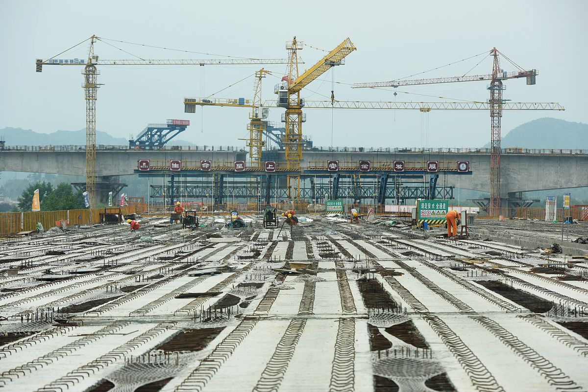2019年5月1日,浙江交通集团杭州绕城西复线杭绍段工程第三标段现场,工