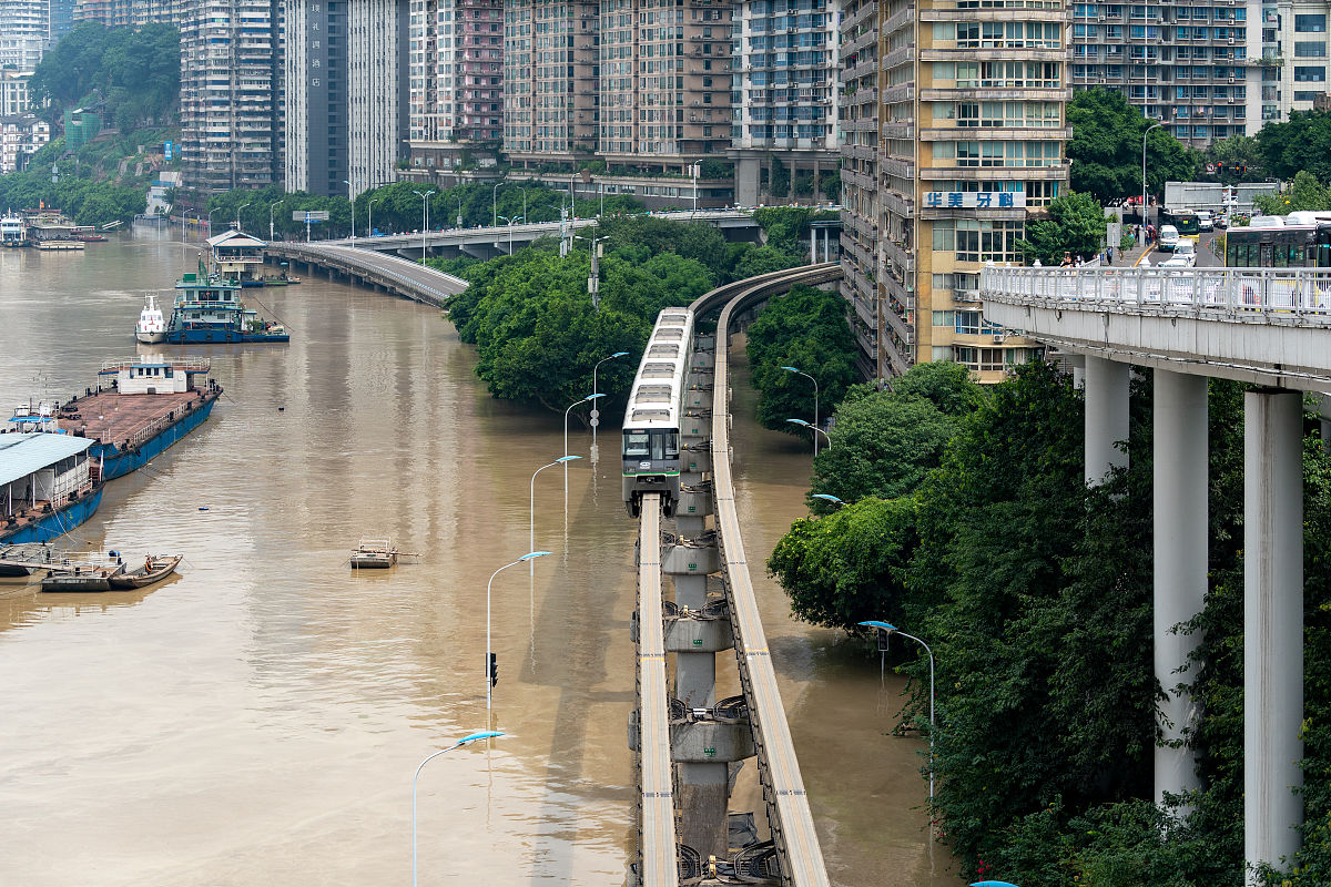 重庆2021年200分能上轨道交通学校吗