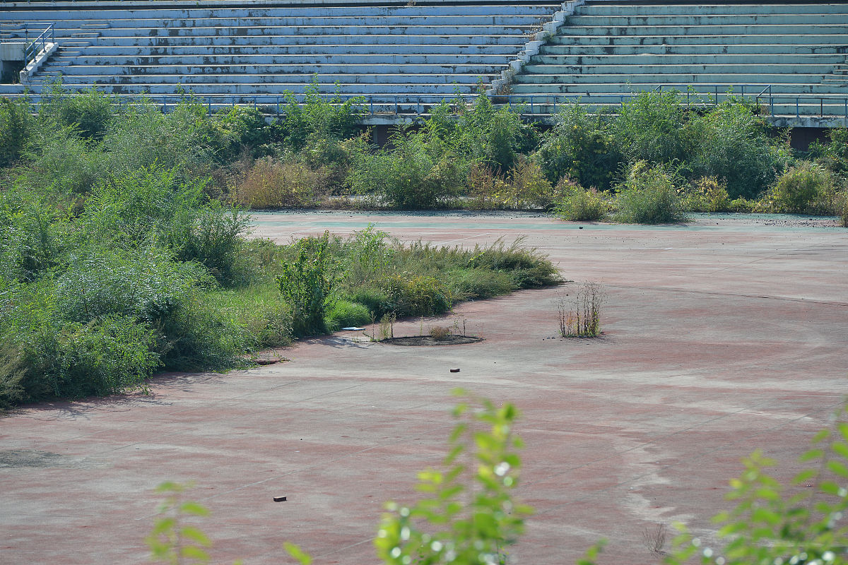 寻找创作素材，触摸高邮文化，捕捉生活细节，以文学的方式书写高邮，集聚更多的名家名人用生花妙笔中国式现代化高邮篇章精彩起笔增光添彩。
按照这句话仿写一段以菱塘回族乡为主要地点采风的活动意义