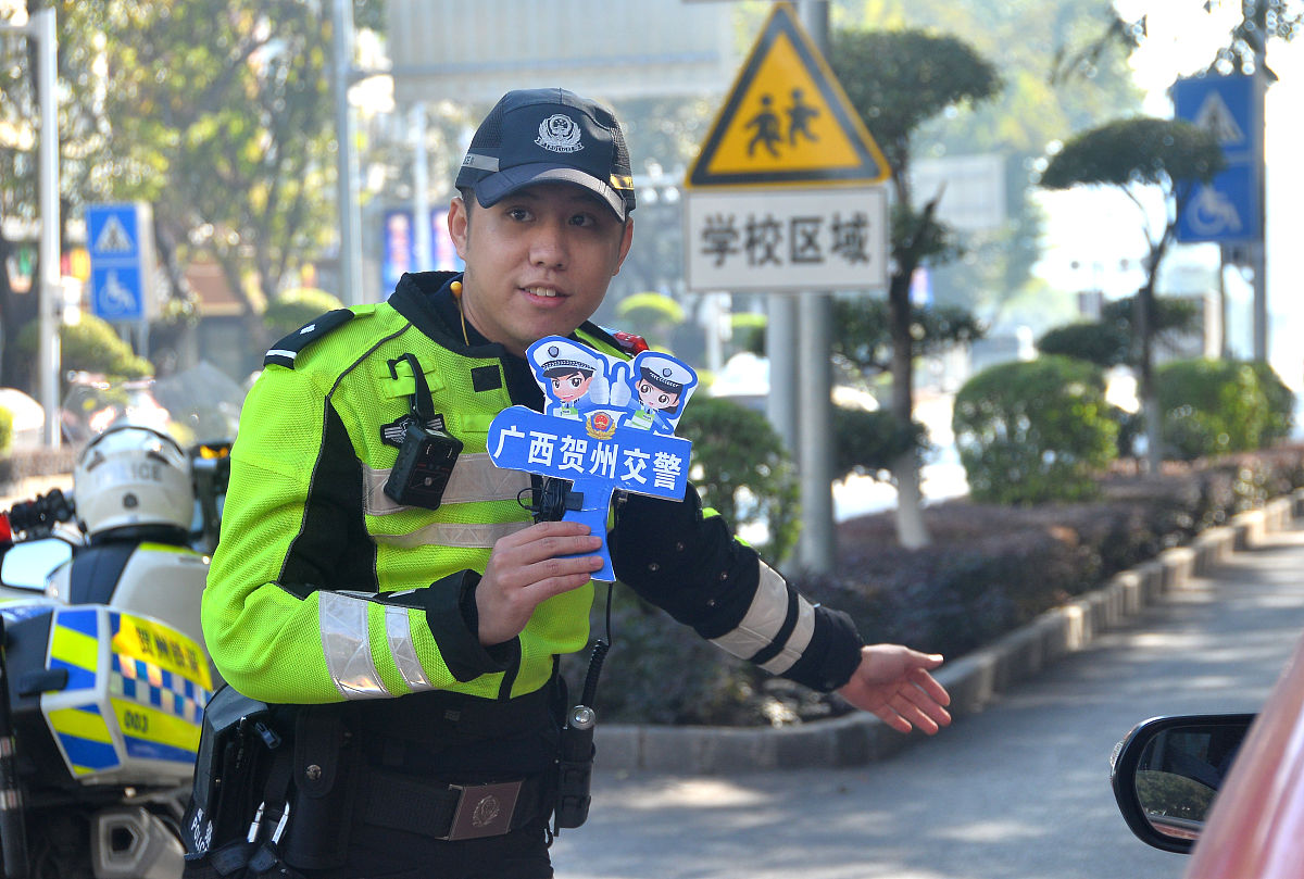 广西纺织工业学校2021年招生对象：高中、中职毕业生及其他人群