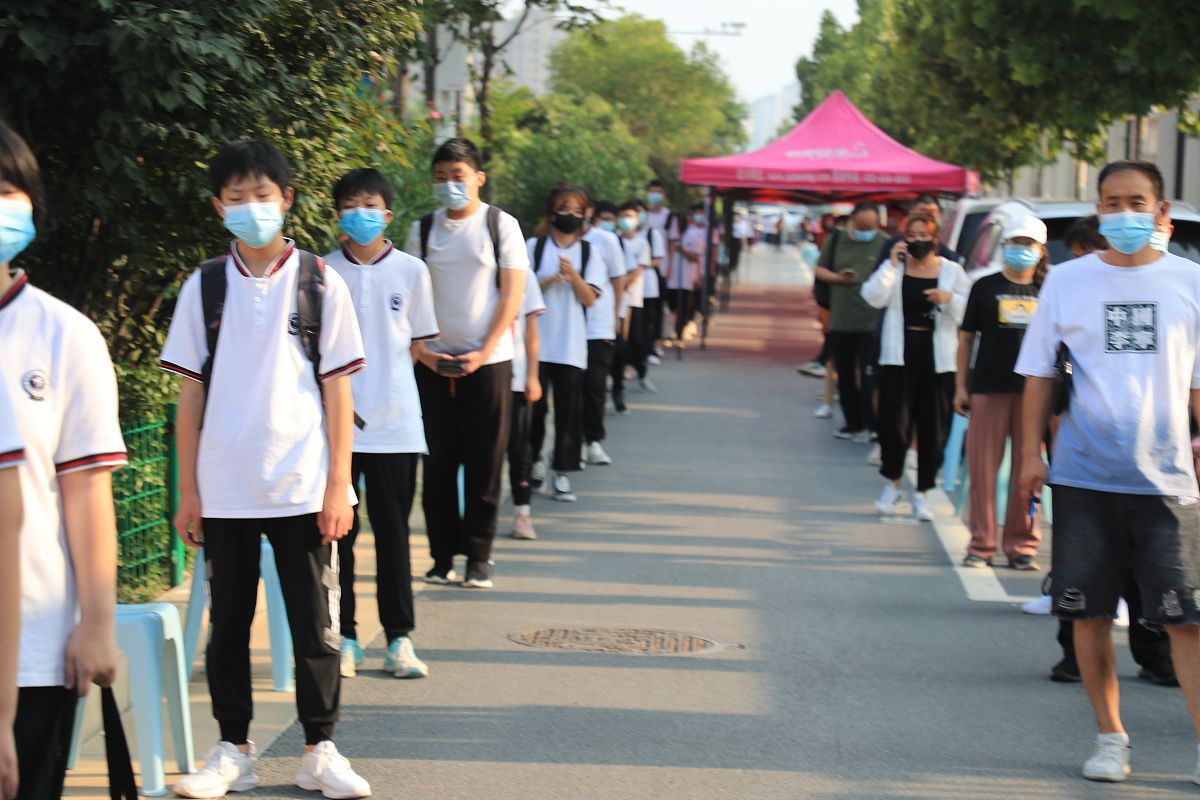 崇州市电子职业技术学校护理专业就业前途大不大