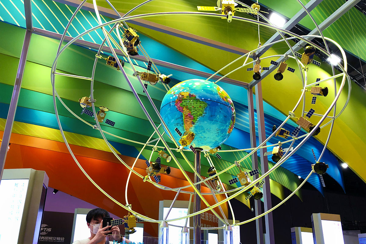 探测制导与控制专业实践推动可持续发展：环境、社会效益分析