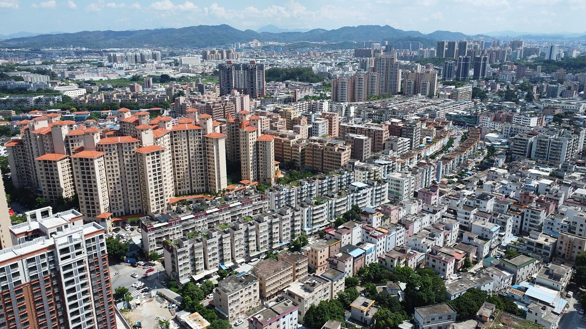 2021年8月22日,广东省东莞市清溪镇城市风光.建筑物,住宅.