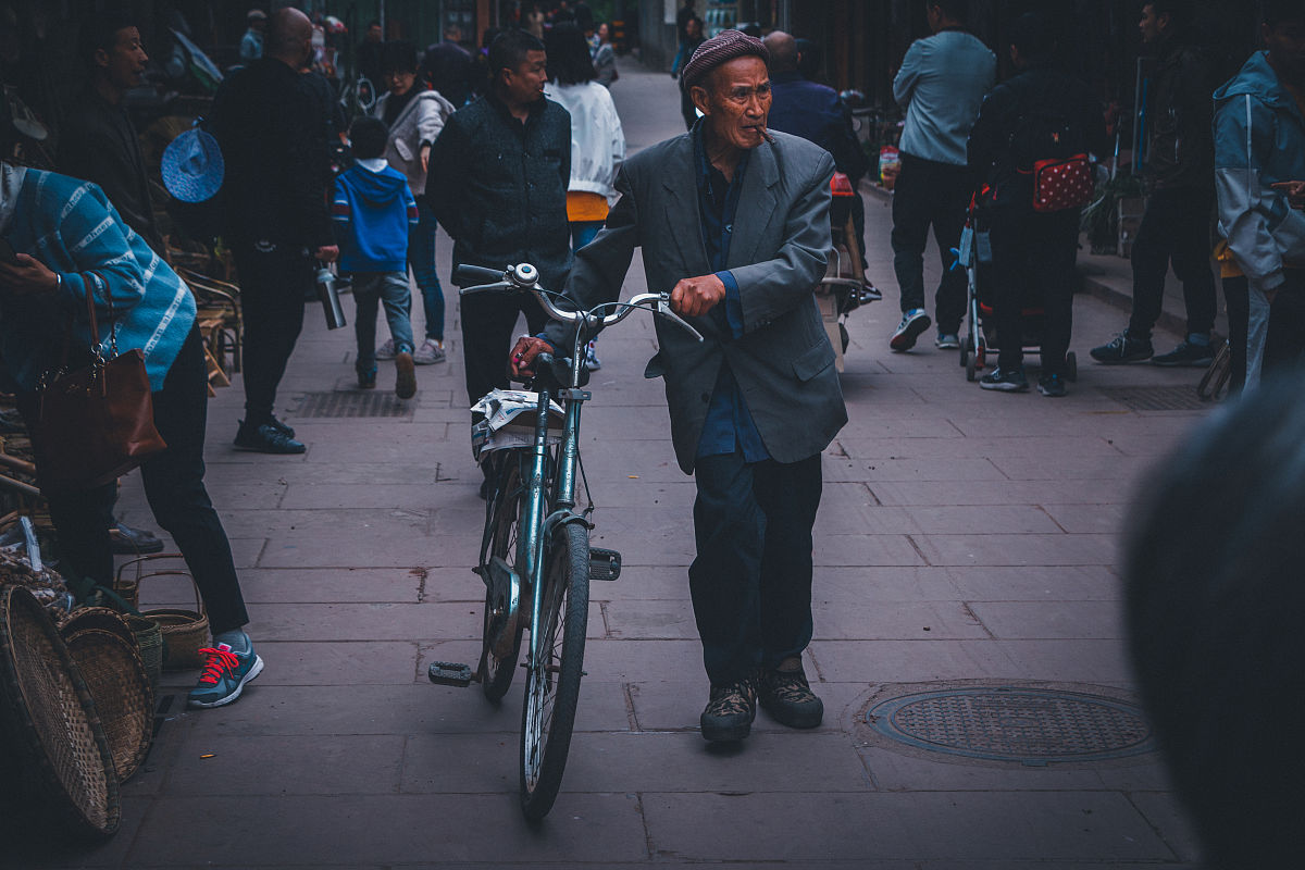 四川眉山公路施工总承包二级资质新办转让费用详解