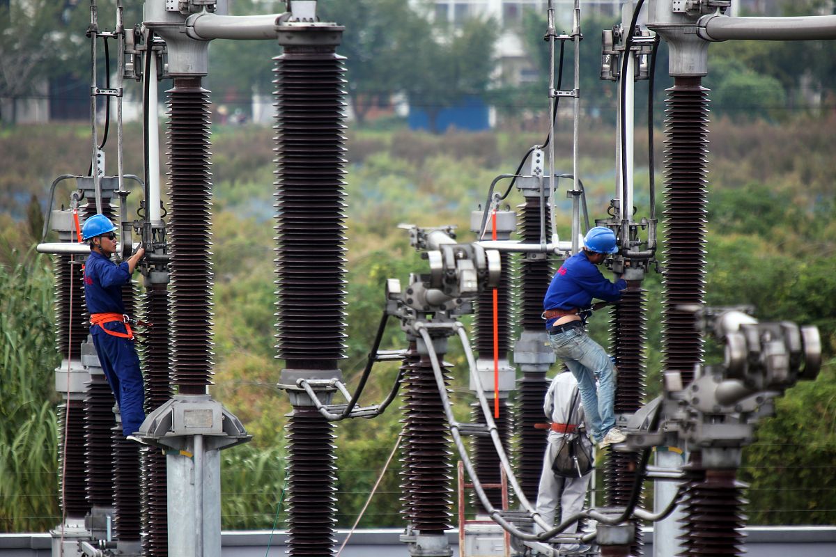 电力检修操作工实习日志600字每周一次共40篇