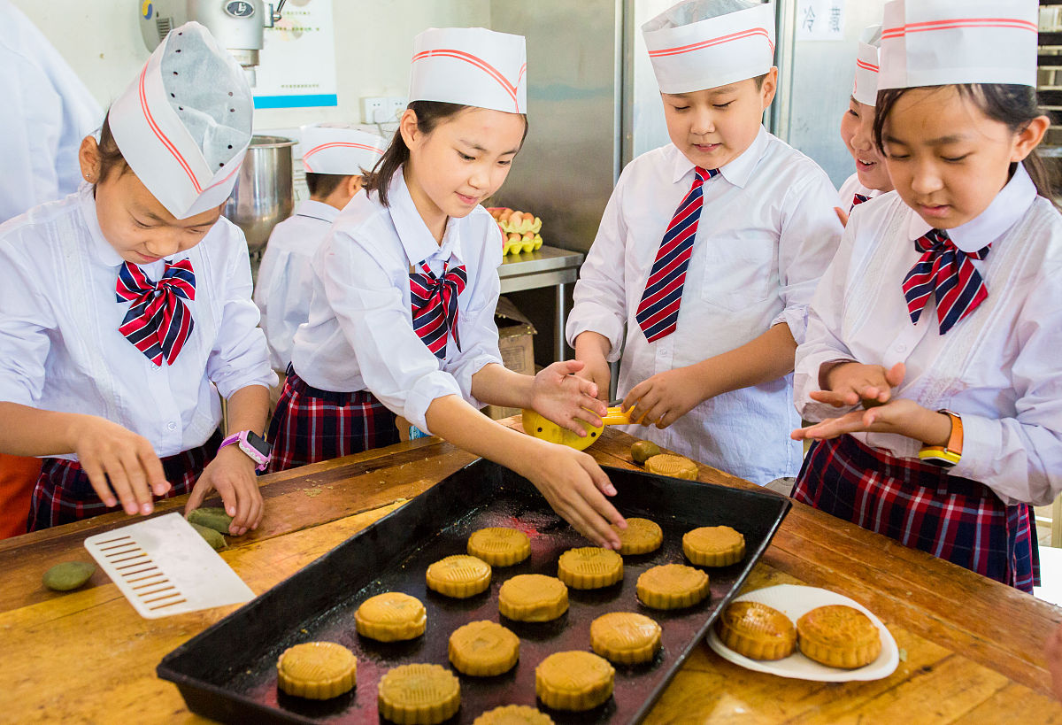 烘焙中文课程：在家轻松学习烘焙技巧