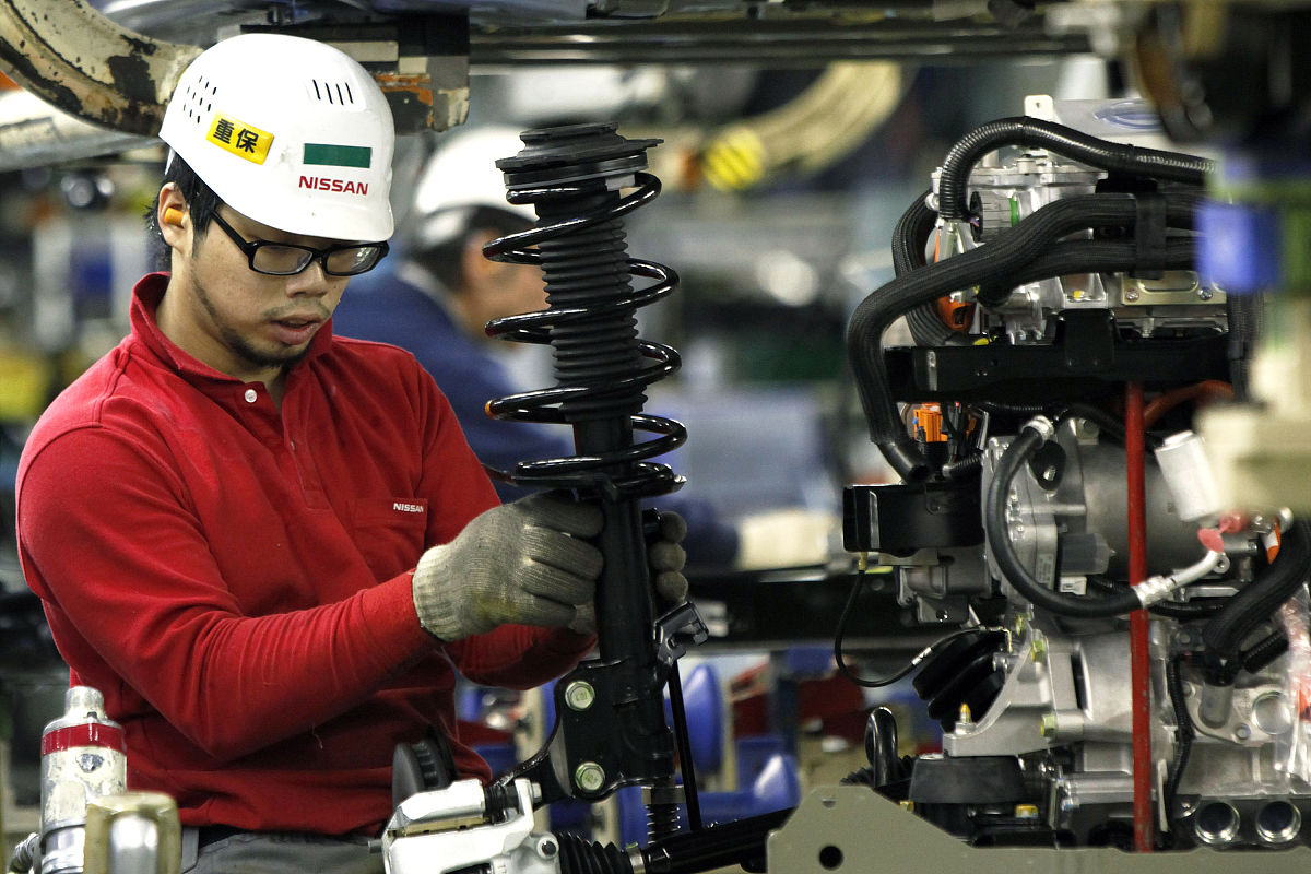 2011年1月25日,日本横须贺尼桑汽车生产线.a nissan motor co. employ