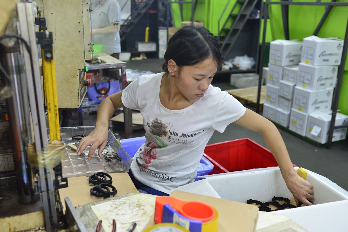 龙游县职业技术学校现代造纸工艺专业好学吗就业前景好不好