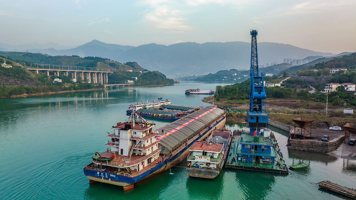 重庆三峡联合职业学校'3+2'分段培养模式：优势、挑战与未来