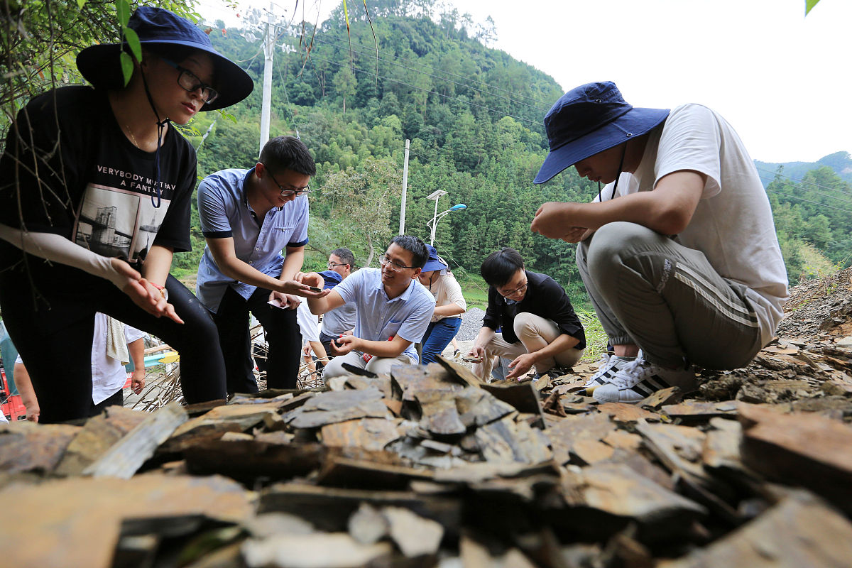 贵州省电子工业学校2020年招生报名有哪些条件