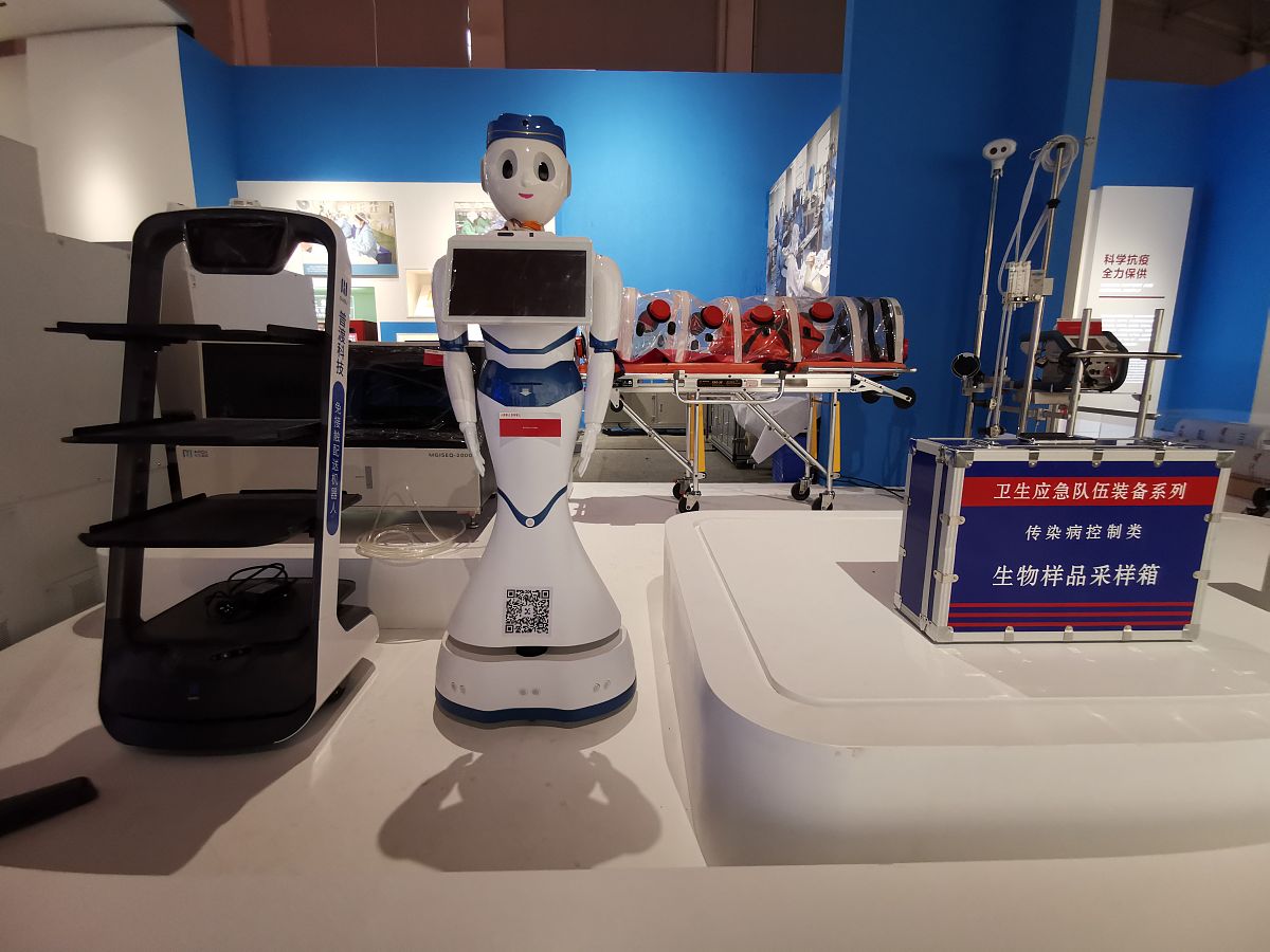 新时代青年担当：从抗疫英雄到未来栋梁