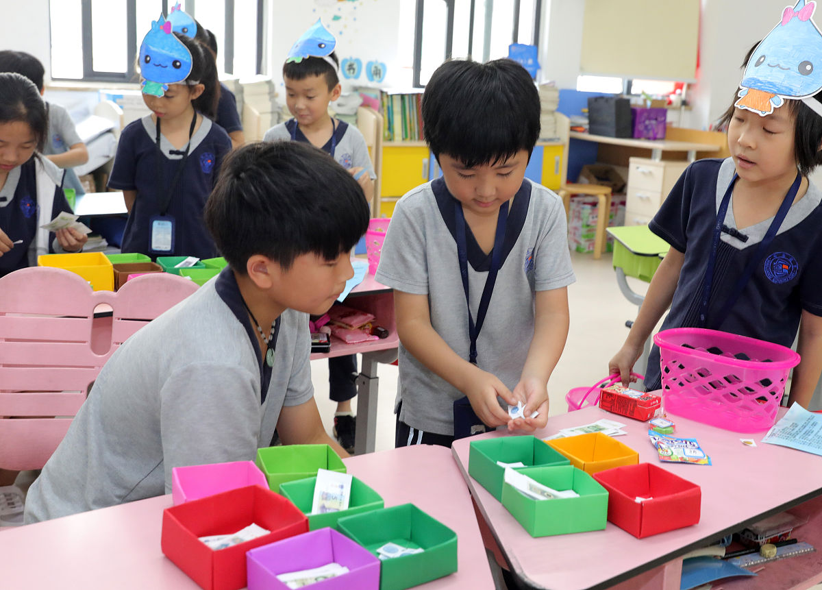 小学科学教师读教育的情调的感想联系工作500字