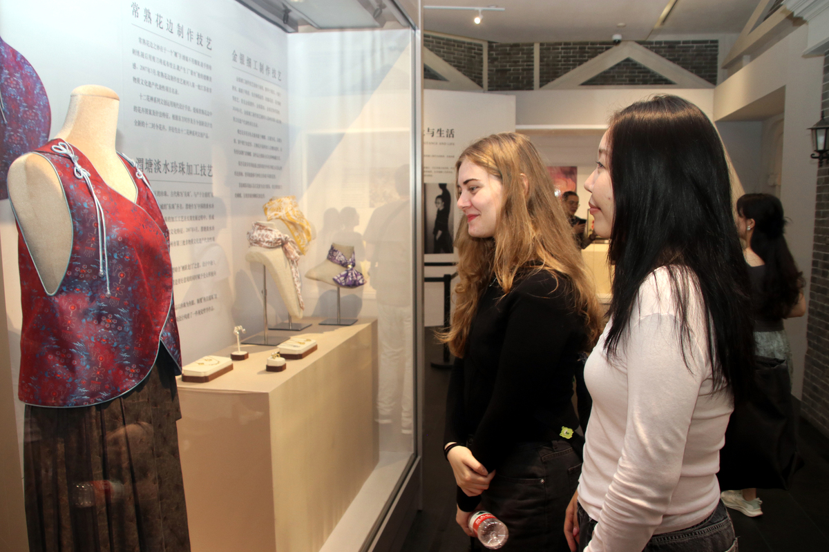 互联网+非遗：市场背景分析及机遇挑战