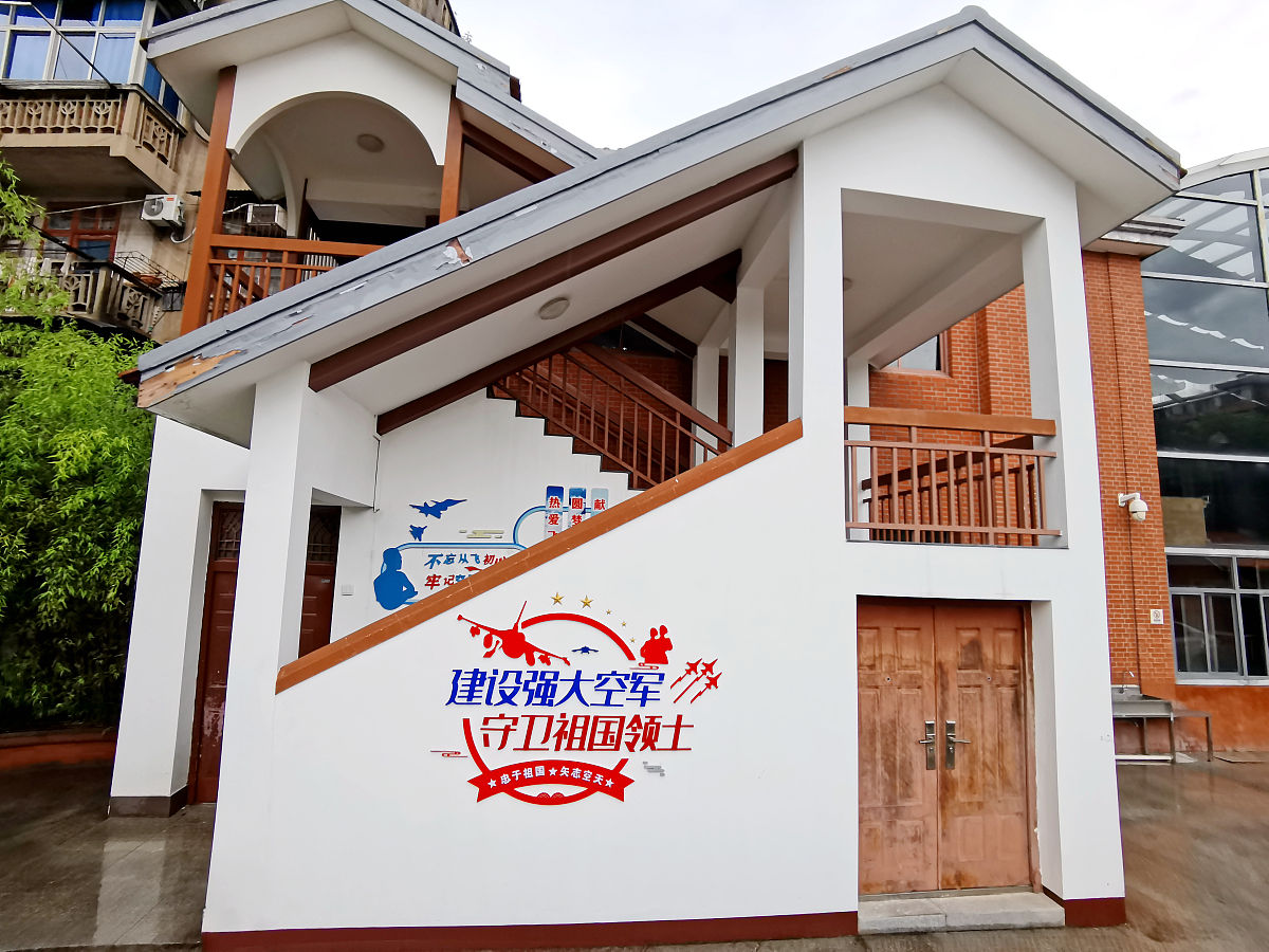 重庆航空学校招生要求：成为未来航空领军者的标准