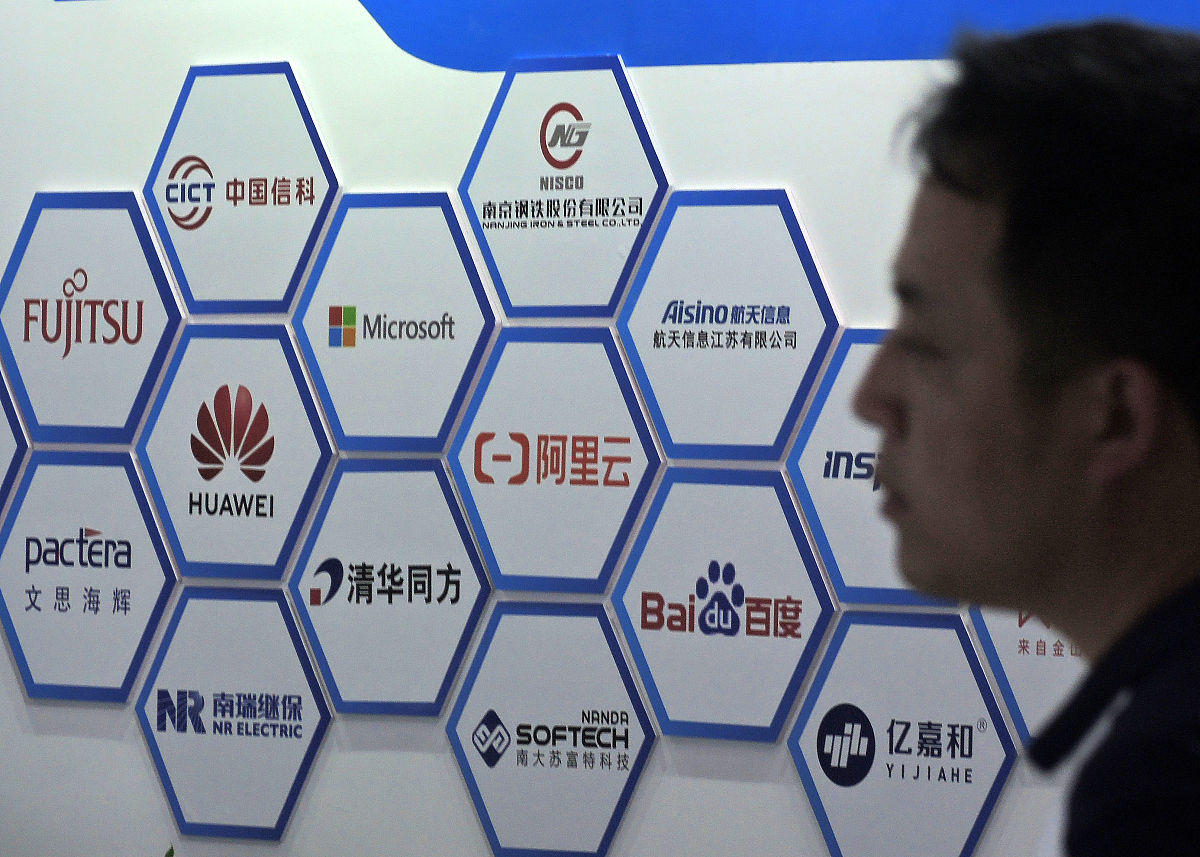 一名专业的互联网总监对于一个刚入职的软件测试你能给他什么建议