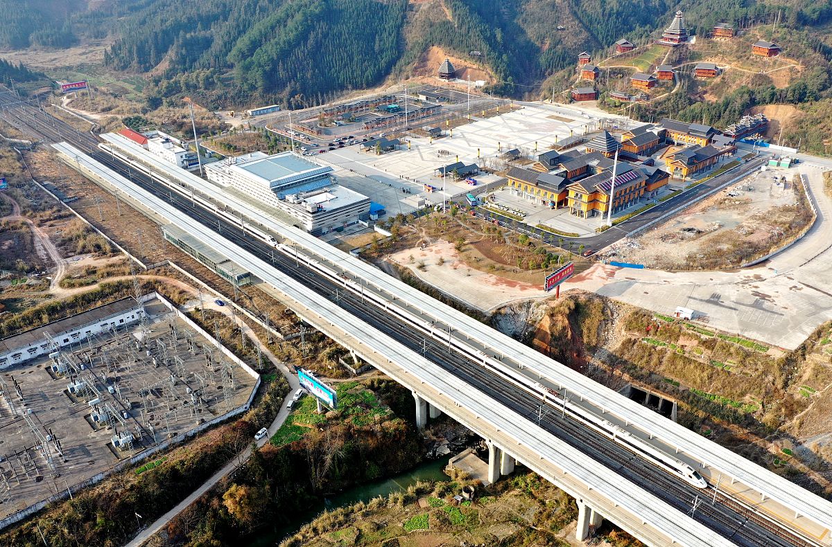 广州南站怎么样去陕西壶口镇方便