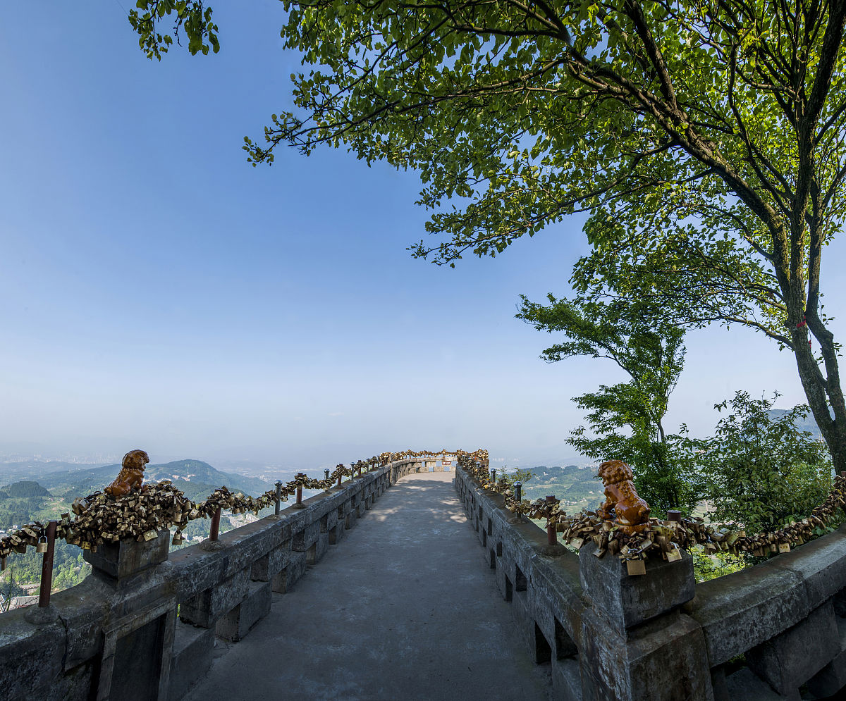 重庆广播电视中等专业学校好不好？招生专业有哪些