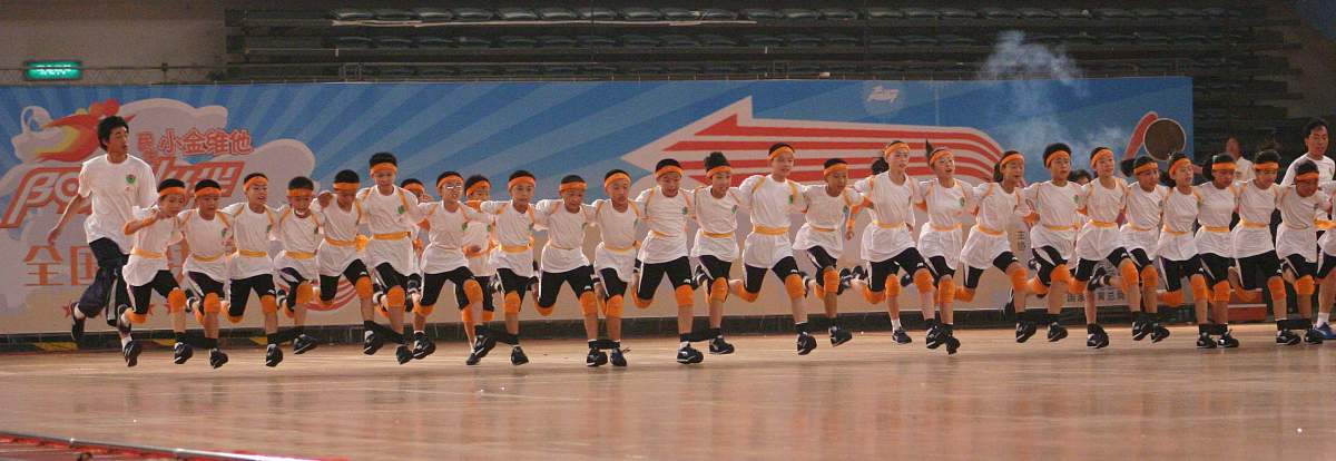 大学运动会方阵节目歌曲推荐：点燃青春，唱响梦想！