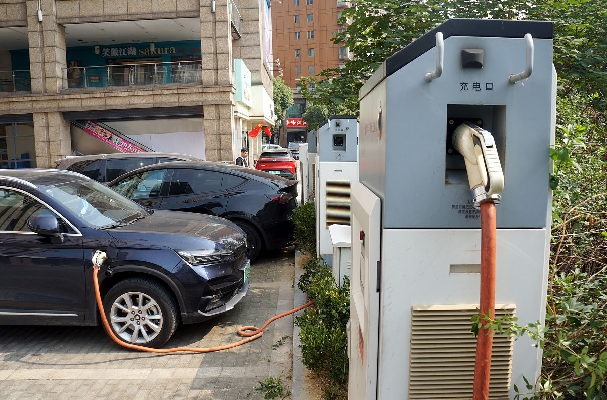 给大楼增设非机动车车棚充电桩