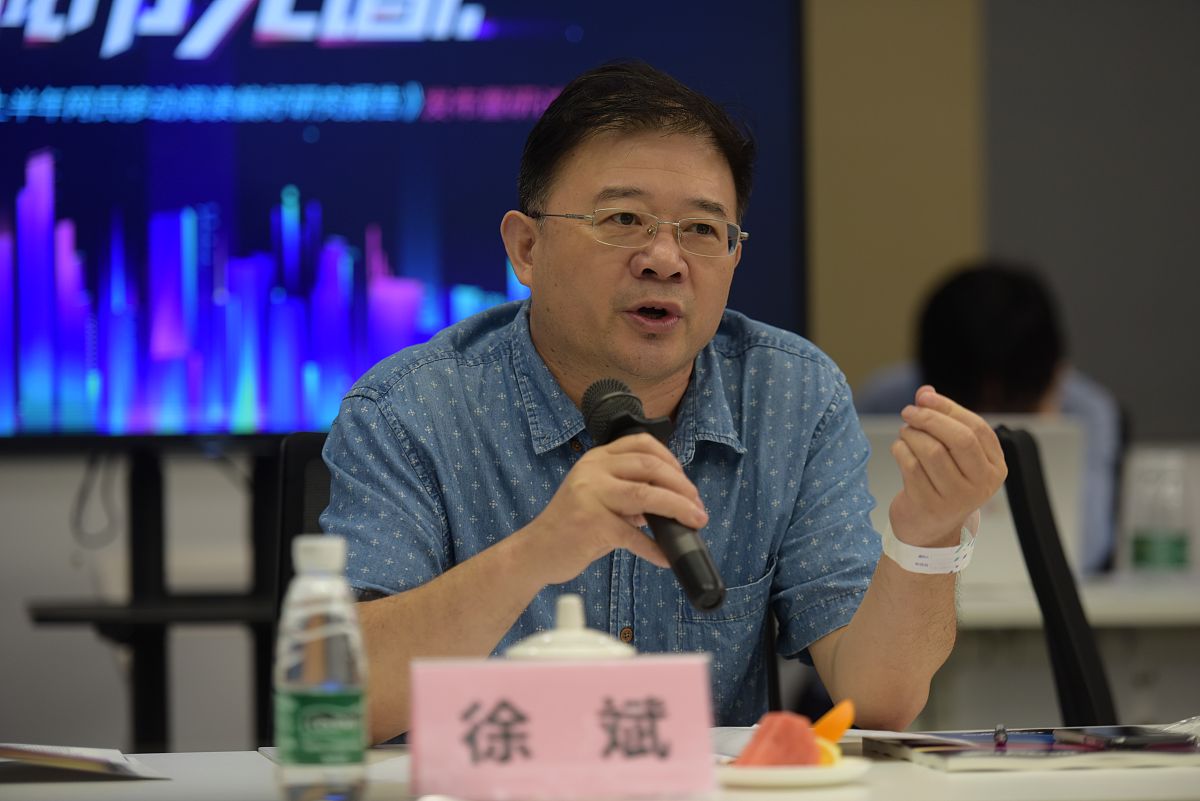 改写基础理论是理论体系中的基元性和根本性部分马克思主义理论研究应首先着眼于基础理论研究。马克思主义和马克思主义发展史基础理论问题的提出具有合理性。马克思主义发展史是以历史形式存在的马克思主义理论但马克思主义发展史基础理论不是马克思主义理论的移植马克思主义发展史基础理论的基本形态是马克思主义发展理论和马克思主义发展史研究基本方法论。