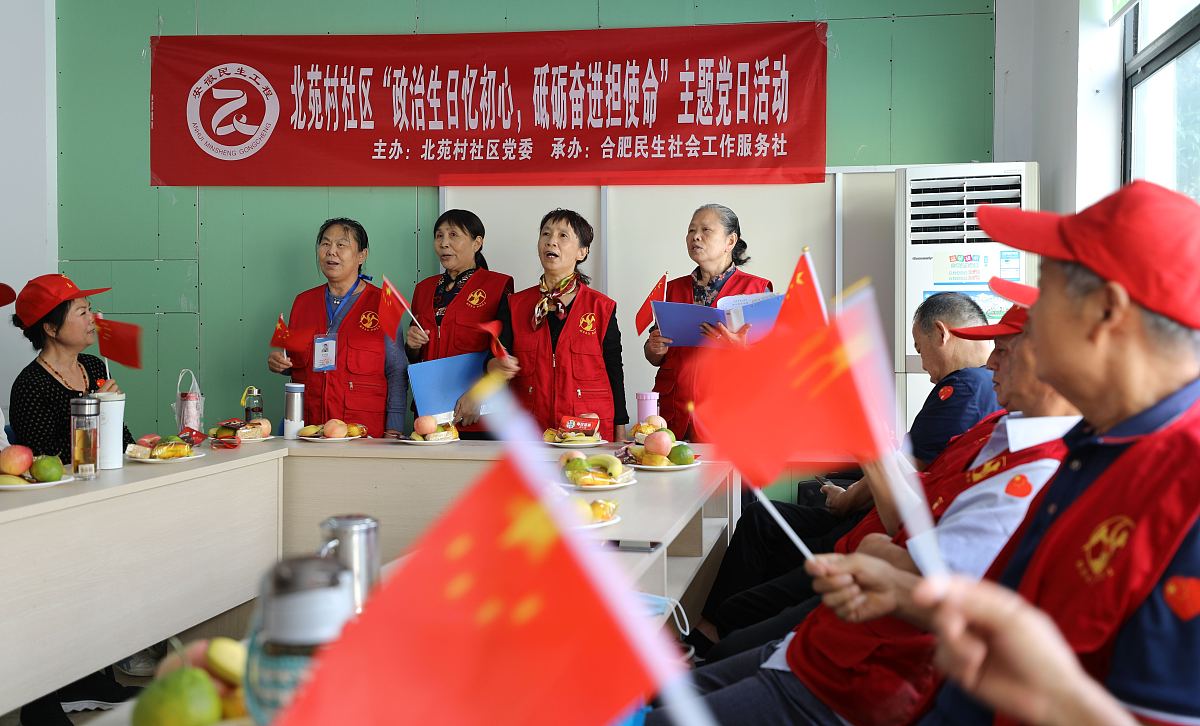 请你写一篇文章谈谈大学思想道德与政治课之后的感想800字左右