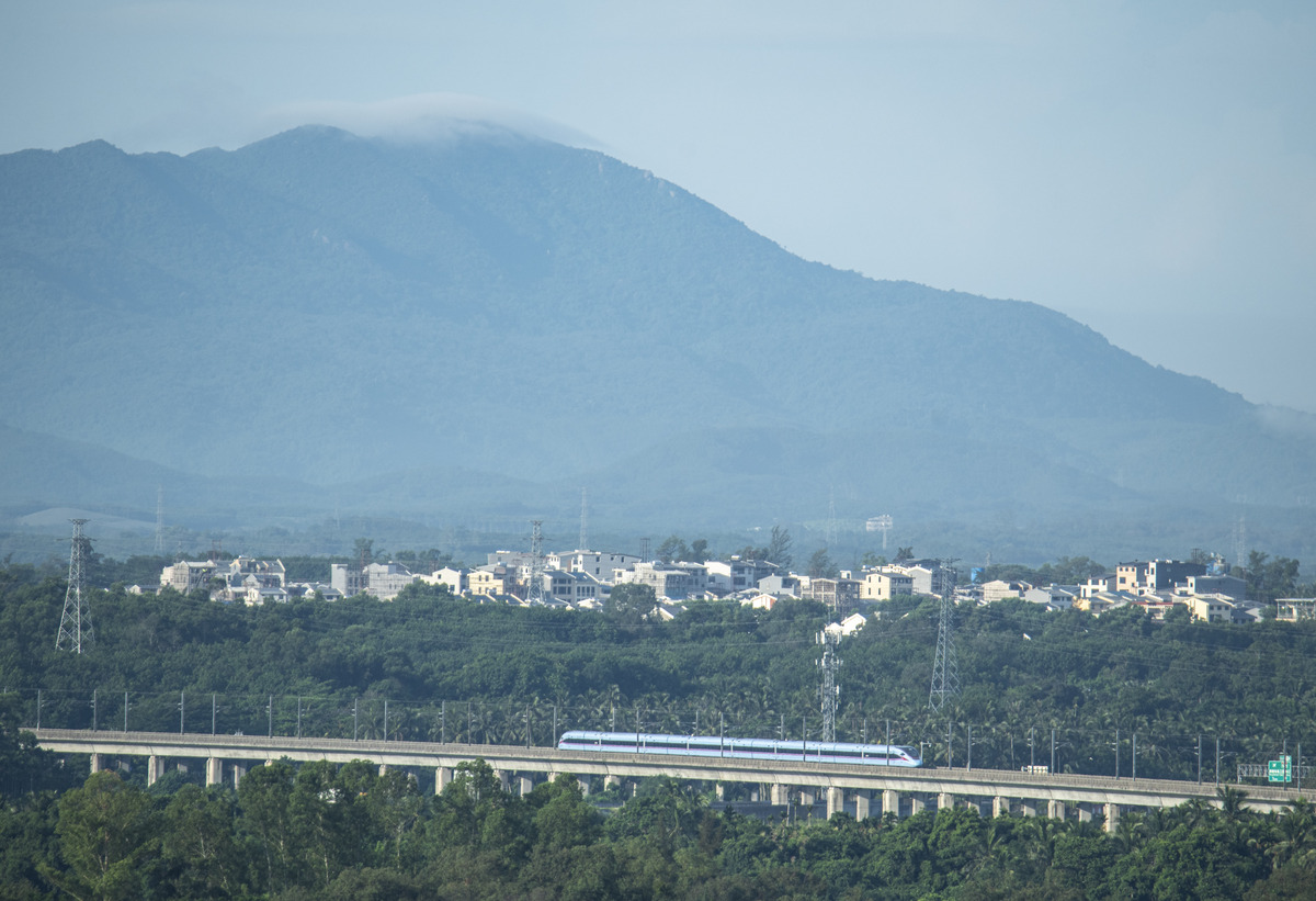 2020年重庆男生学什么铁路学校好