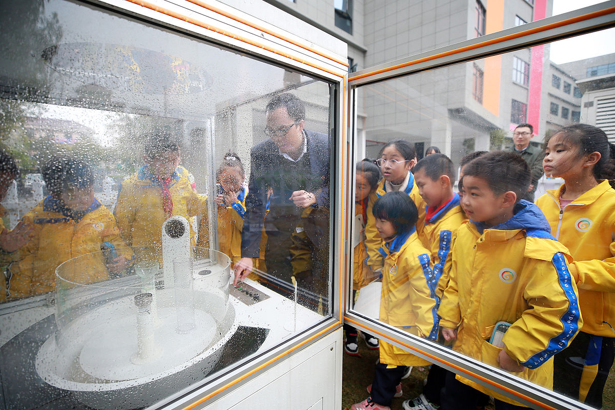 我们的老师作文600字