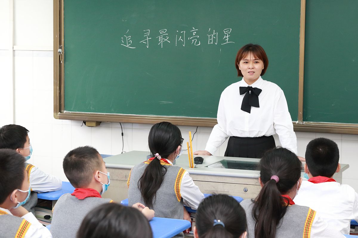 四川省人民医院护士学校招生分数线及备考指南