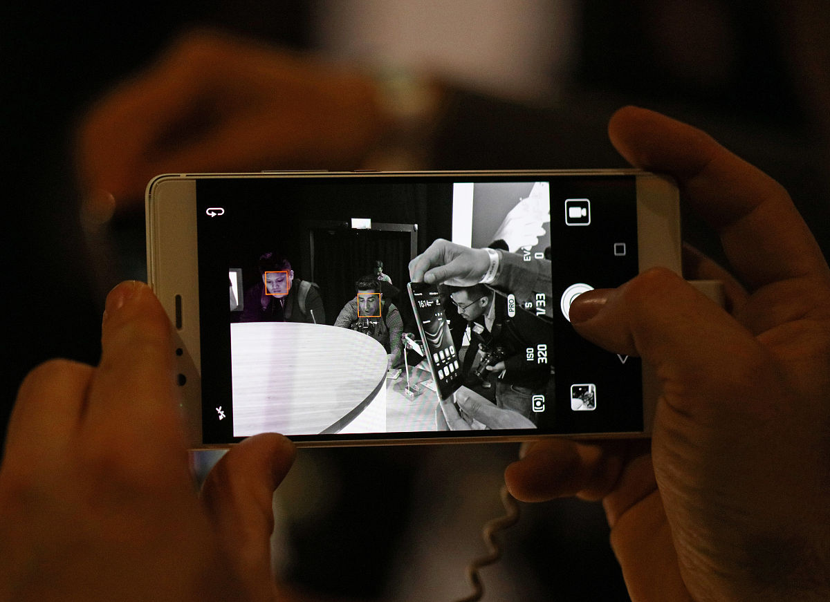 如何用手机摄像头