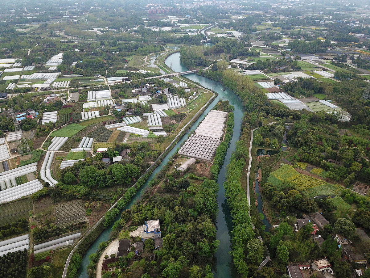 2019年4月2日,成都郫都区徐堰河断面.(如需下载使用,请务必树木:红星