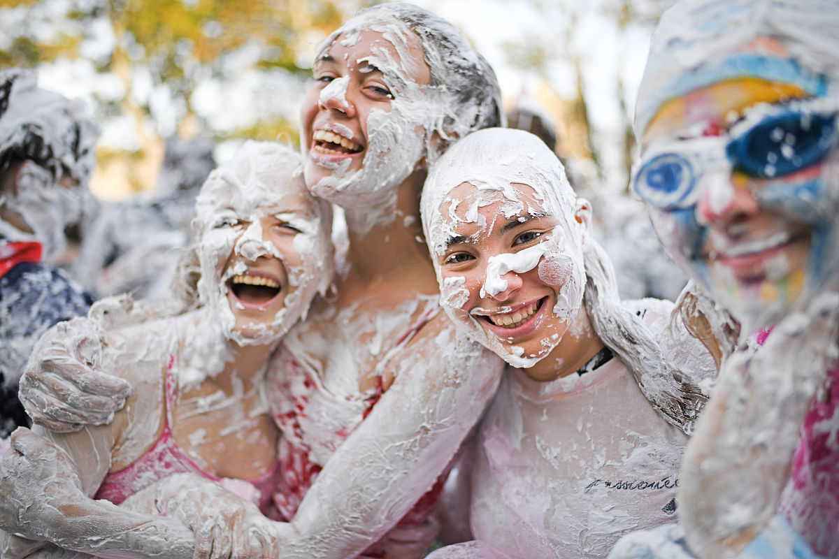 两句话自我介绍，让老师记住你（幽默版）