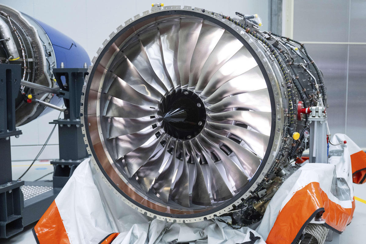 关于播音a380引擎系统的不少于两千字的论文