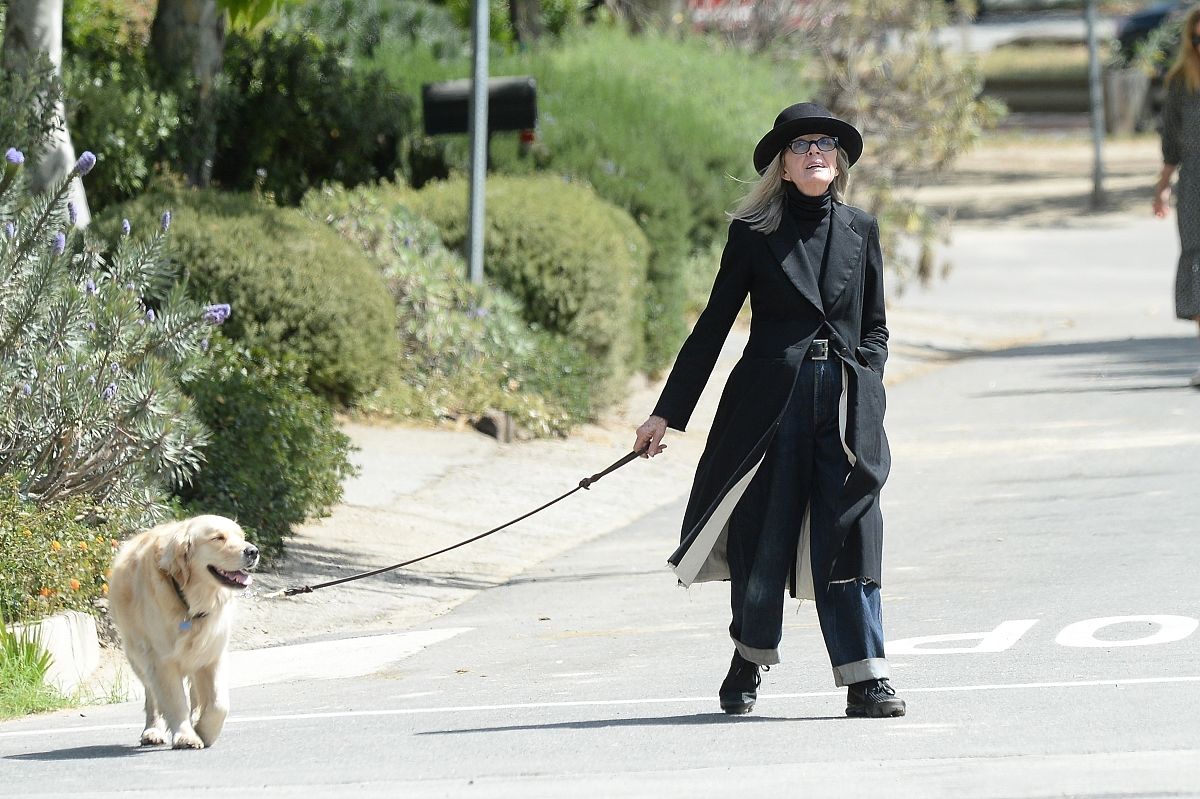 当地时间2022年3月25日,布莱特伍德,演员戴安·基顿(diane keaton)穿