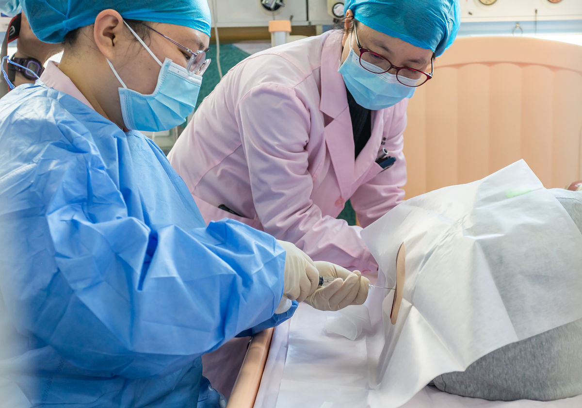 脊髓性肌萎缩症（SMA）的药物治疗：一项针对婴儿期接受 nusinersen 治疗的儿童的 2 期临床试验结果